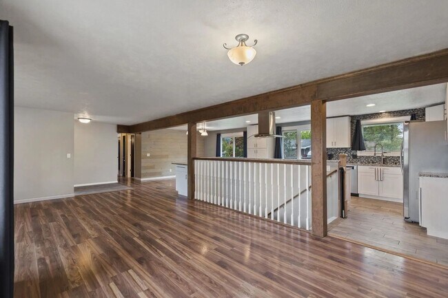 Building Photo - Beautiful 5-Bedroom Home in Mead School Di...
