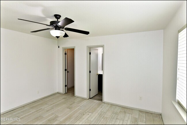 Building Photo - 872 Colbert Shapleigh Pl