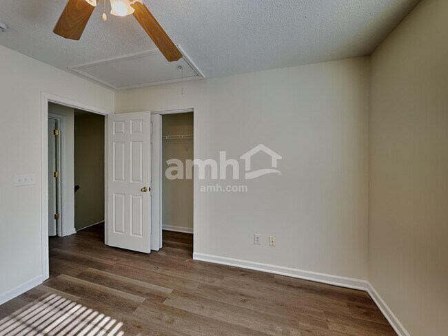 Building Photo - 5202 Carriage Woods Dr