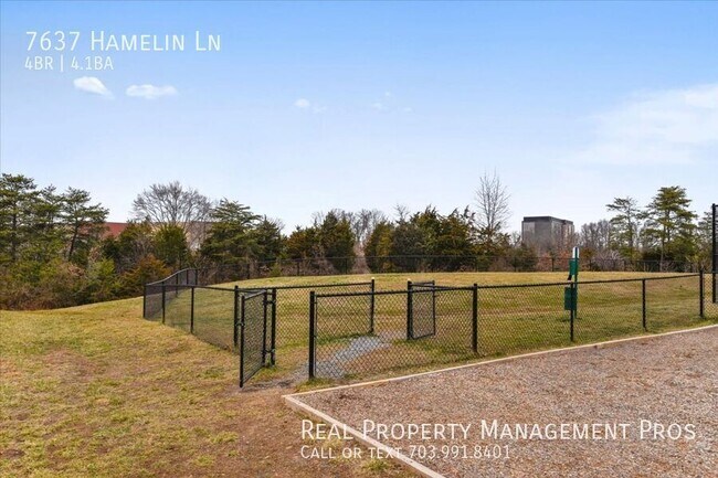 Building Photo - 7637 Hamelin Ln