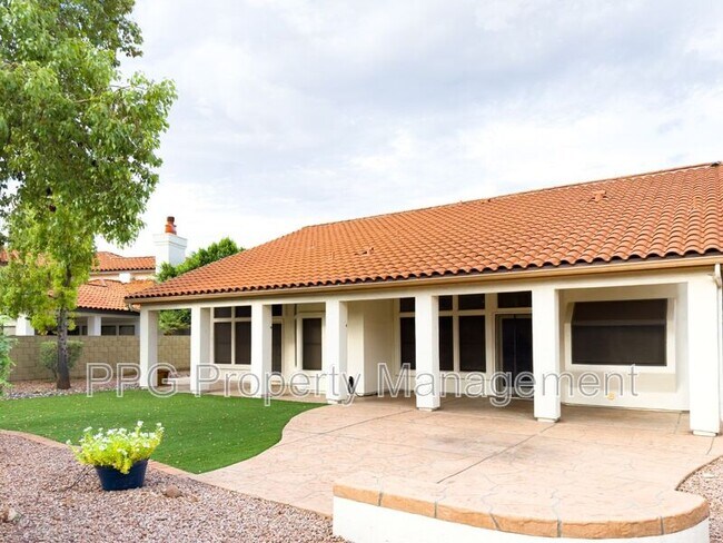 Building Photo - 5517 W Aster Dr