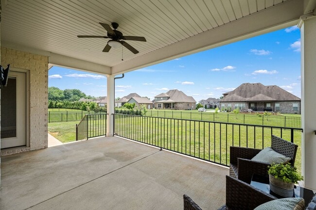 Building Photo - Luxury Home For Rent