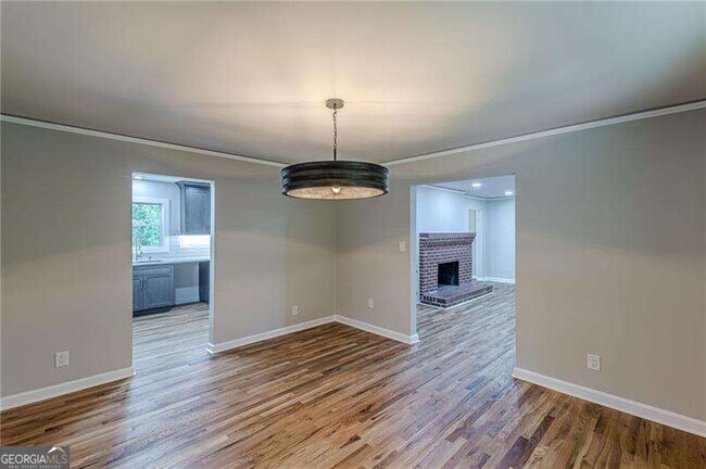 Building Photo - 1624 Dodson Dr SW