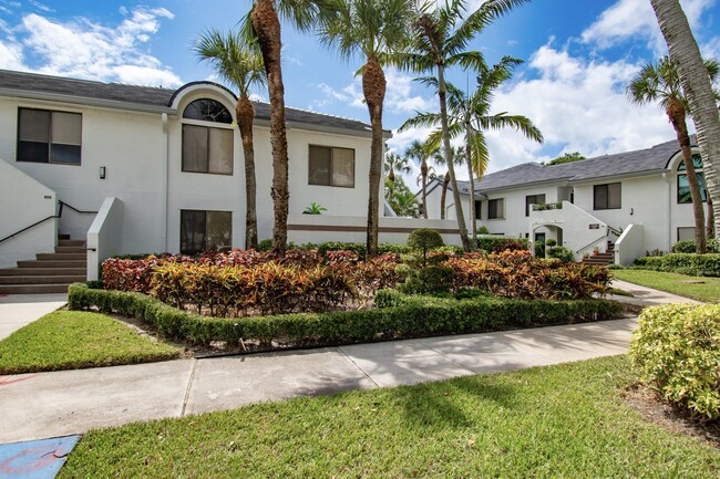 Building Photo - 7248 Clunie Pl