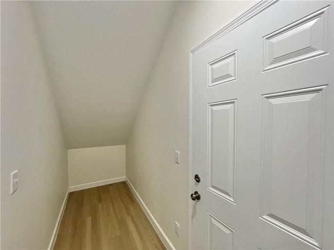 Building Photo - 506 Park St