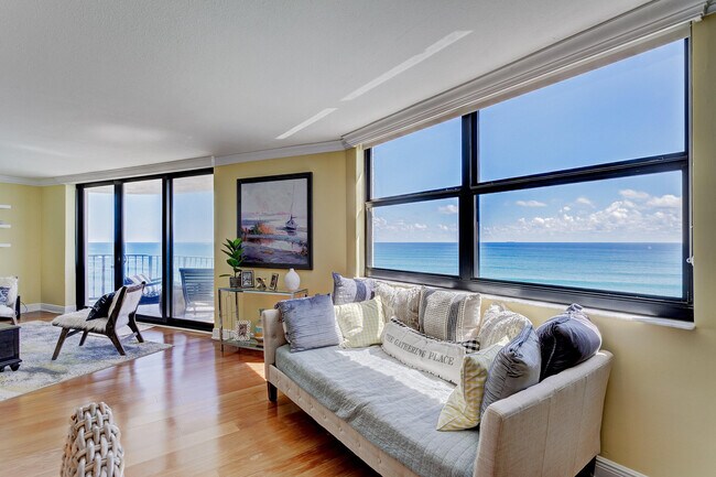 Building Photo - 5420 N Ocean Dr