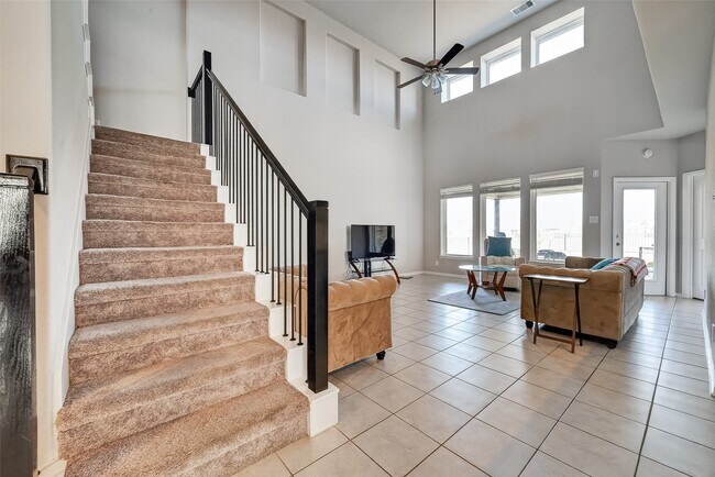 Building Photo - 205 Bonita Beach Dr