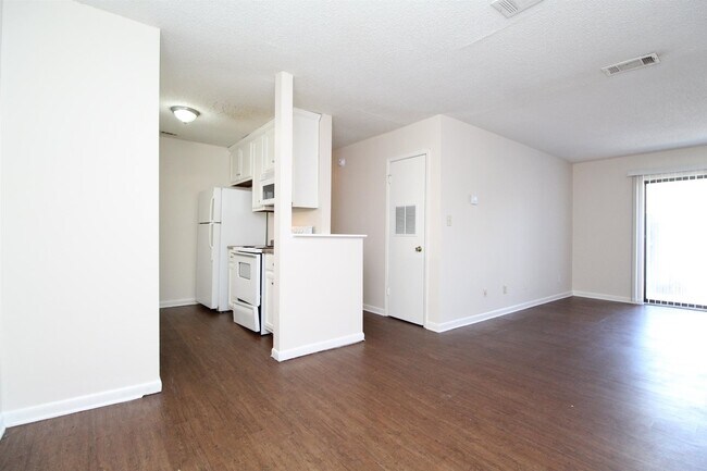 Building Photo - 5209 Char Bar Dr-