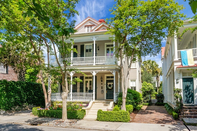 Building Photo - 6 Wentworth St