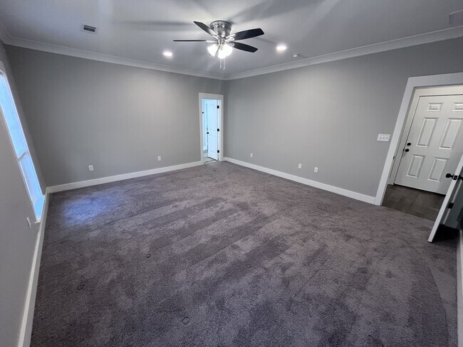 Building Photo - 8817 Stillwater Rd