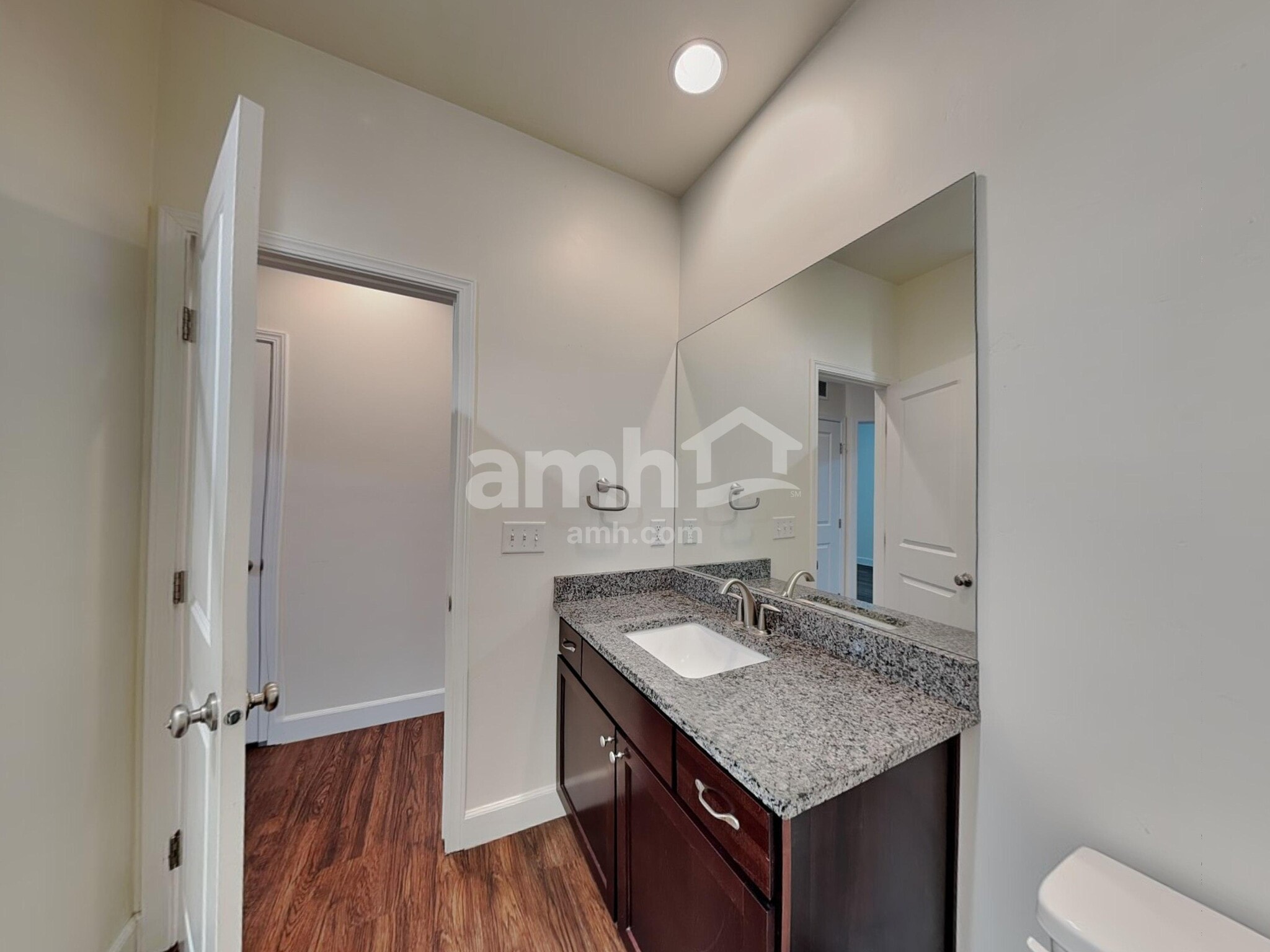 Building Photo - 231 E Sicily Dr