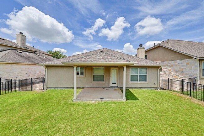 Building Photo - 49 White Magnolia Cir