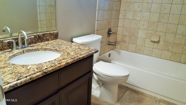 Building Photo - 11727 Dos Palmas Dr