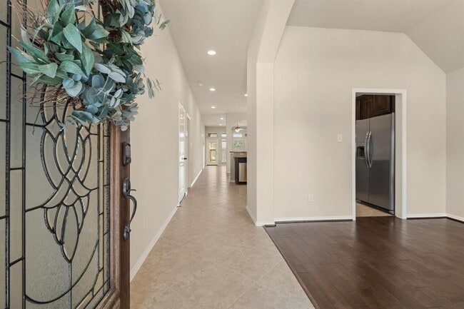 Building Photo - 4211 Ponderosa Hills Ln