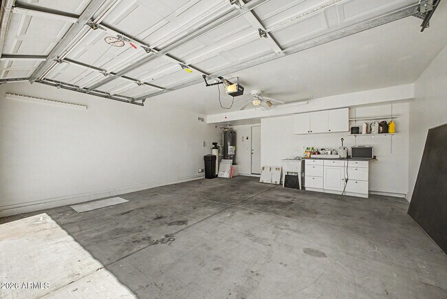 Building Photo - 28433 N 47th St