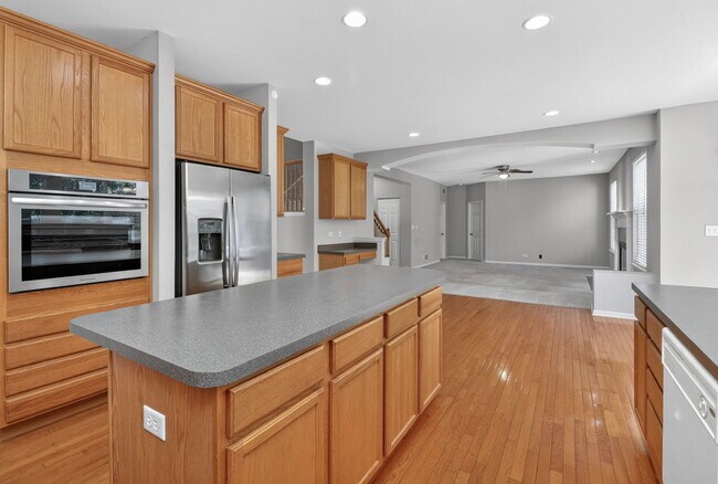 Building Photo - 607 Mansfield Way