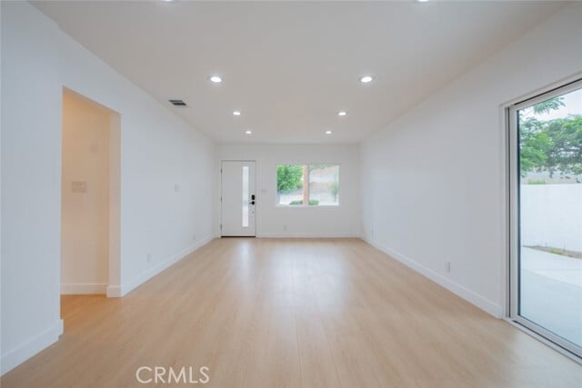 Building Photo - 7734 N Glenoaks Blvd