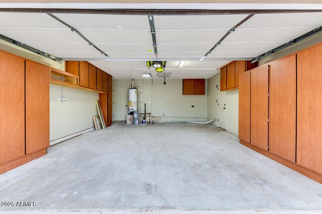 Building Photo - 1968 E Del Rio Dr