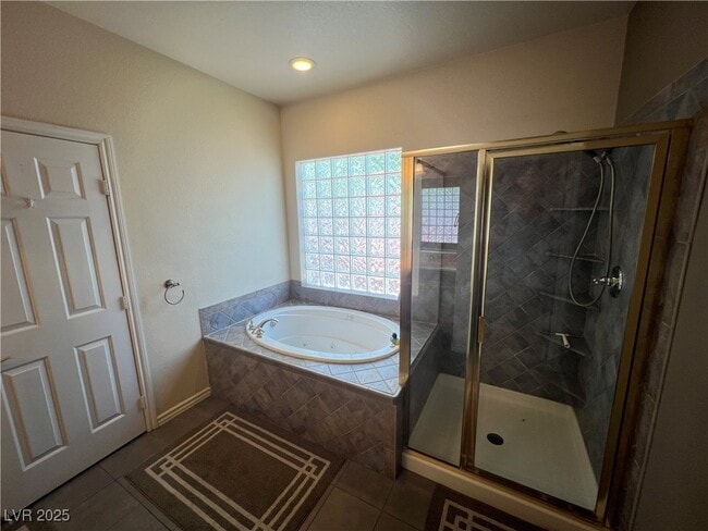 Building Photo - 2419 Inspired Ct