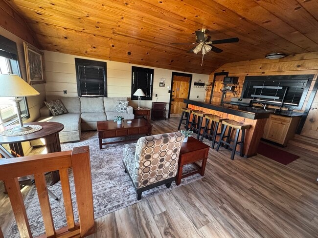 Building Photo - 24998 Ocean View Dr