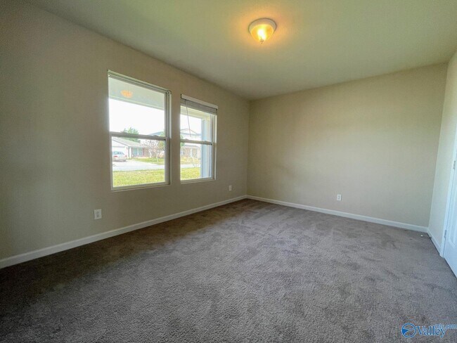 Building Photo - 3412 Castlecreek Dr SW