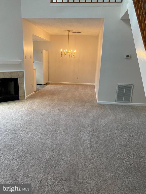 Building Photo - 12106 Greenway Ct