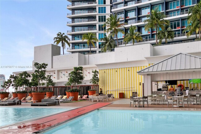 Building Photo - 1300 S Miami Ave
