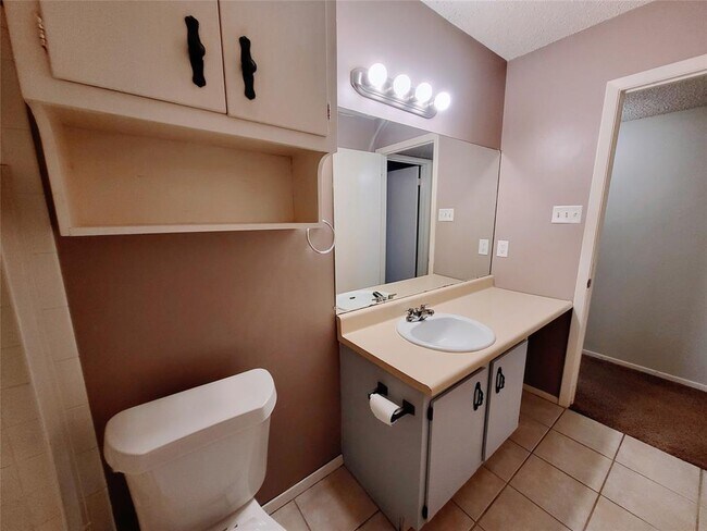 Building Photo - 3429 Willowrun Dr