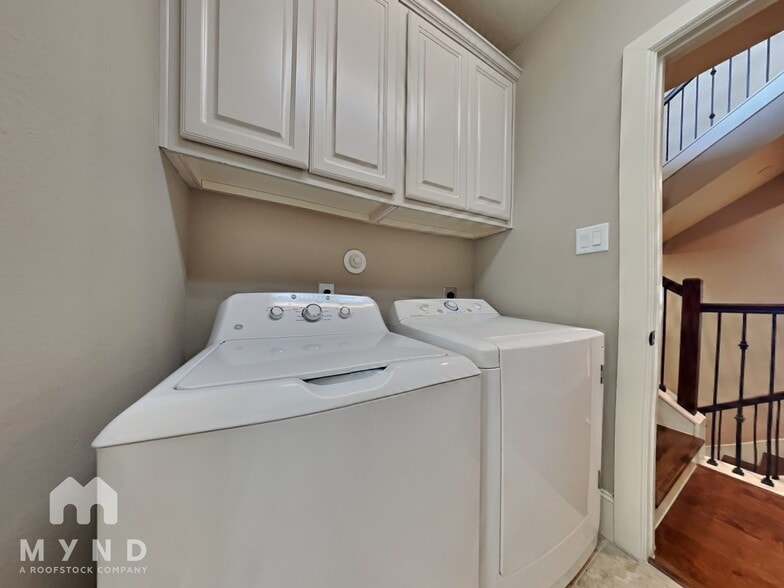 Building Photo - 5430 Cornish St