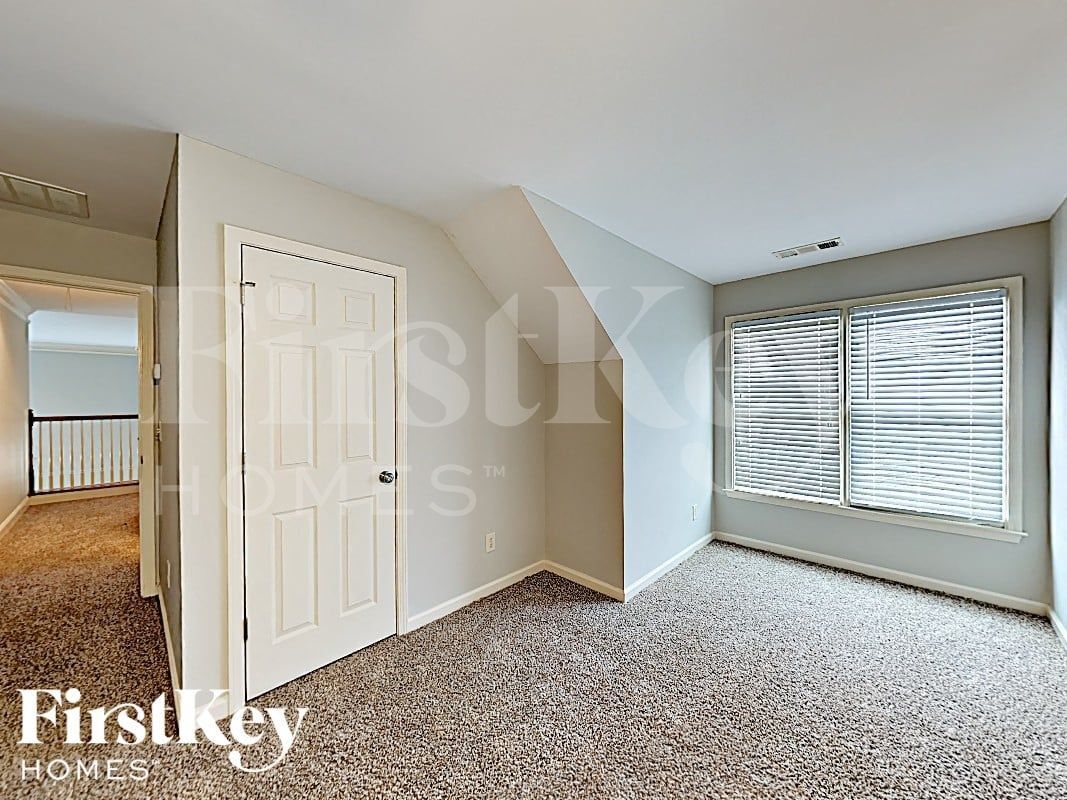Building Photo - 318 Baymist Dr
