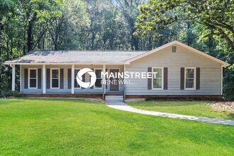 Building Photo - 3 Bedroom Pet-Friendly Home in Woodstock, GA with Main Street Renewal