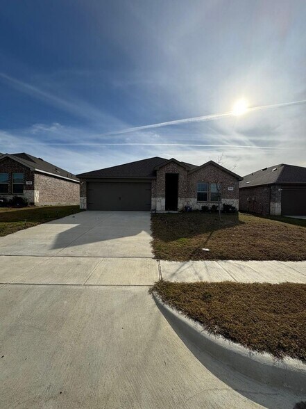 Primary Photo - 912 Glover Dr