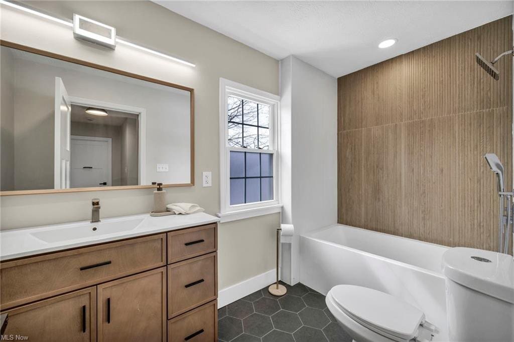 Building Photo - 3630 Raymont Blvd