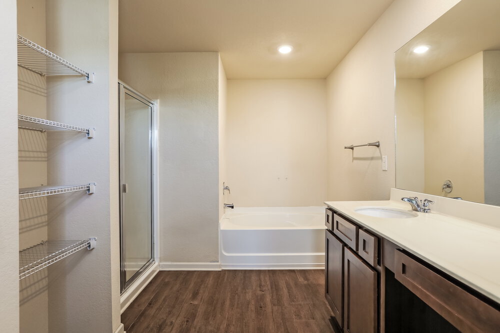 Building Photo - 3343 Clawing Hawk Way