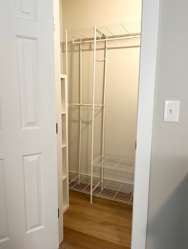 Building Photo - s. Hoernerstown Rd.- Short or Long term lease!