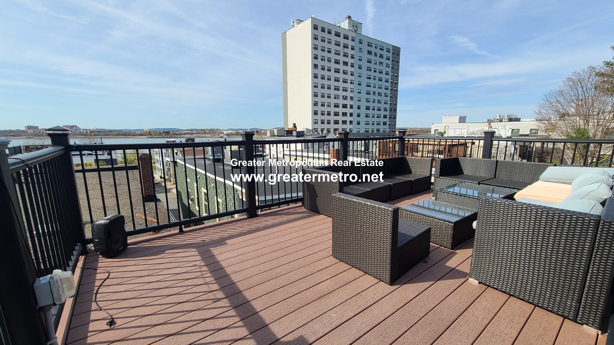 Building Photo - 21 Winfield St