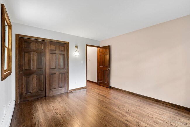 Building Photo - Beautiful 5-Bedroom + Office, 4-Bath Home in Northwest Fort Collins!