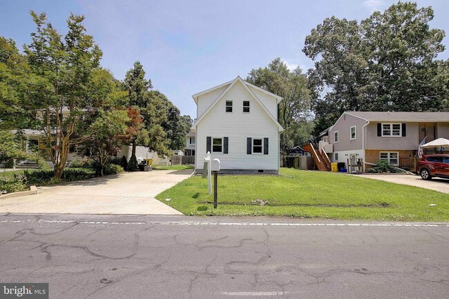 Building Photo - 5645 Battee Dr