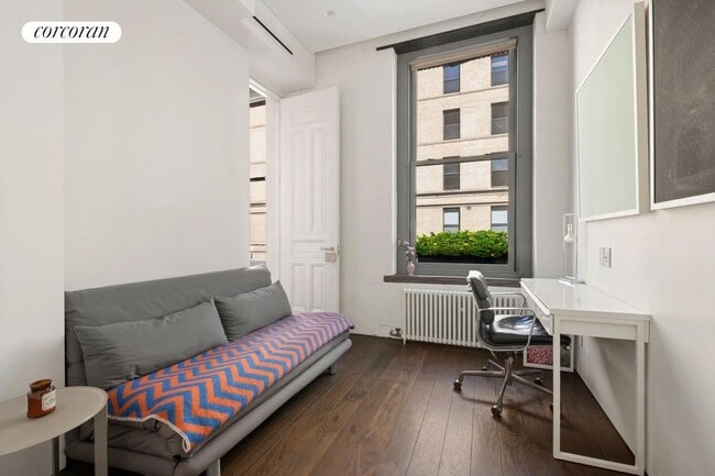 Building Photo - 131 Watts St