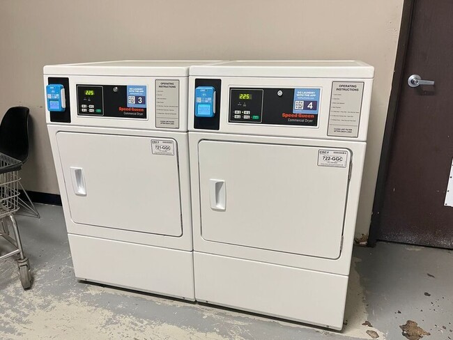 Building Photo - 1341 58th Ave