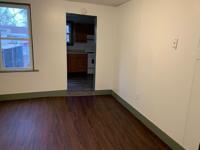 Building Photo - 2 Bedroom Home in Carlisle