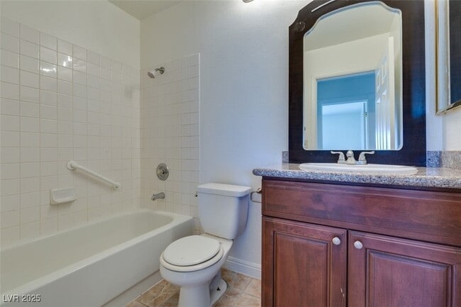 Building Photo - 5034 Lark Canyon Ct