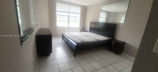 Building Photo - 1985 S Ocean Dr