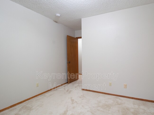 Building Photo - 5009 Kindling Ln