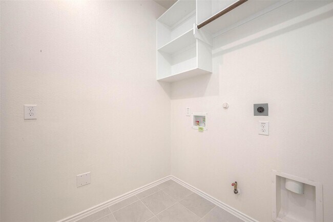 Building Photo - 1343 Vinter Mdws Ln