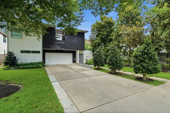 Building Photo - 7002 Newcastle St