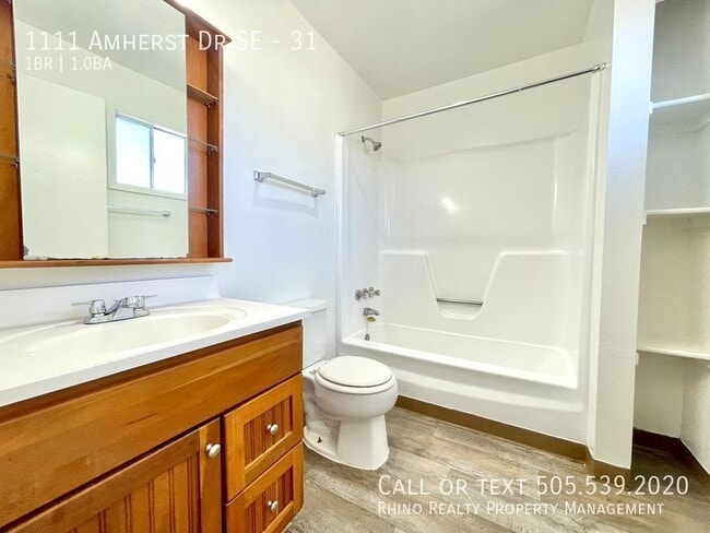 Building Photo - 1111 Amherst Dr SE
