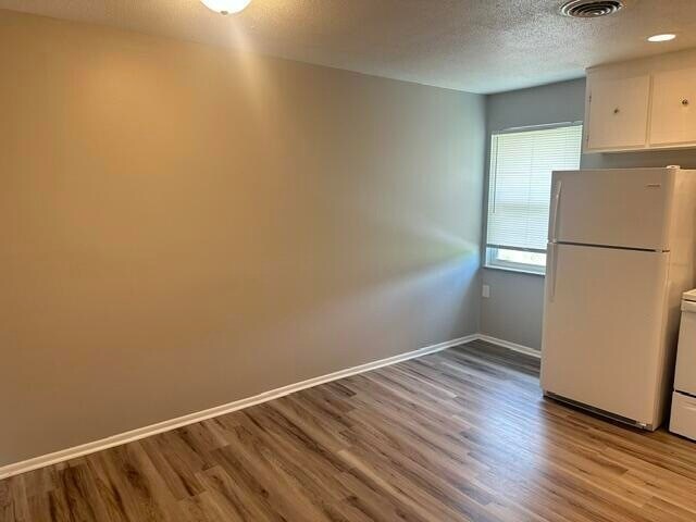 Building Photo - 2075 Clingan Dr NW