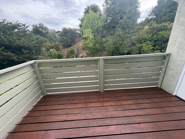 Building Photo - 765 Pope Dr