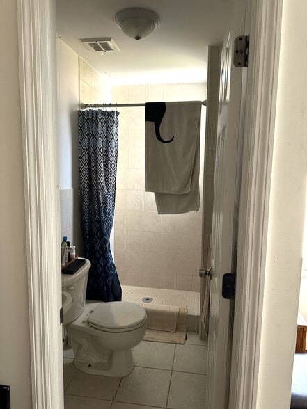 Building Photo - 395 2nd St